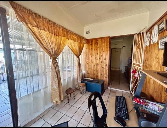 3 BEDROOM HOUSE FOR SALE IN VANDERBIJLPARK CE 1